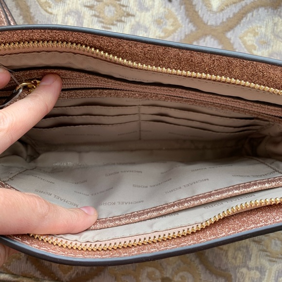 Michael Kors rose gold crossbody. - Picture 3 of 7